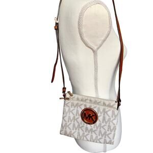 Michael Kors Cream and Brown Crossbody Adjustable Many compartments Purse